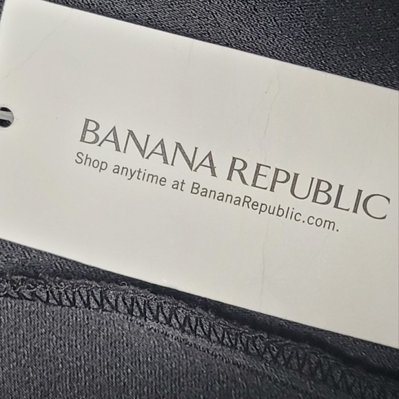 Banana Republic Black Crepe Satin Pleated High Waisted Cropped Palazzo Pants 0 - Picture 10 of 11